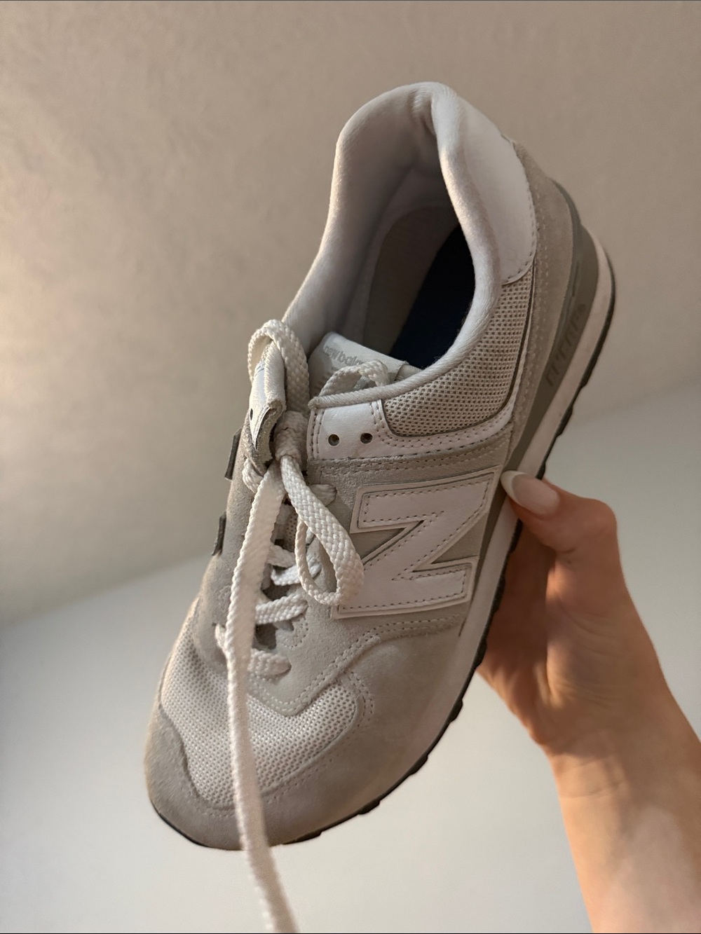 New Balance Women's 574 Shoes - Picture 3 of 8